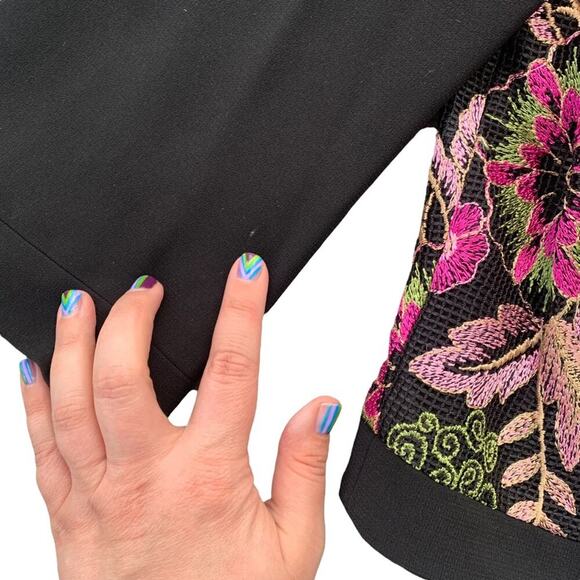 TAHARI ASL Floral Embroidered Collarless Jacket Black Classic Unique Size 4 Work - Picture 7 of 16